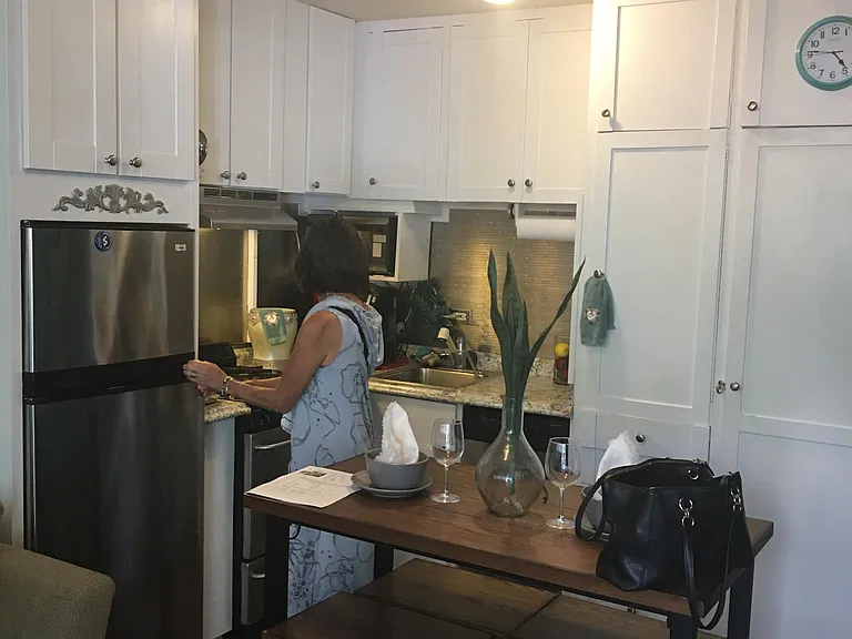 1867 Kaioo Dr #101 — Photo 1