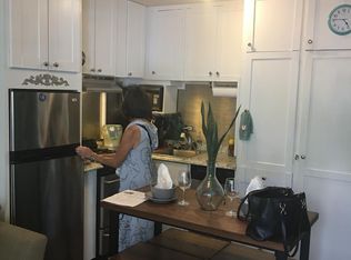 1867 Kaioo Dr #101, Honolulu, HI 96815