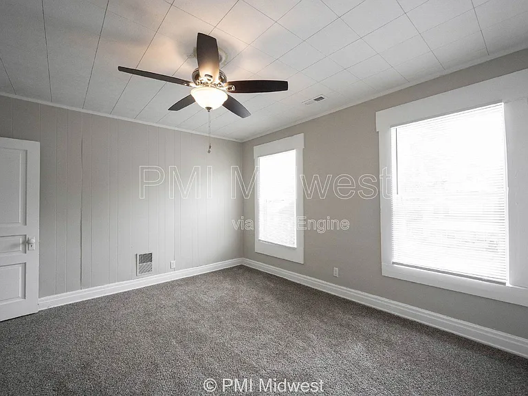 538 W 29th St #B — Photo 16