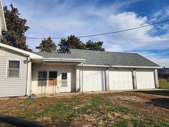 3rd image of 5122 E 84th St S