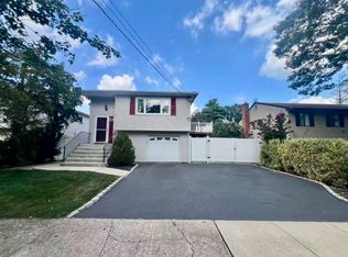 17 Brennan St #2, Huntington, NY 11743