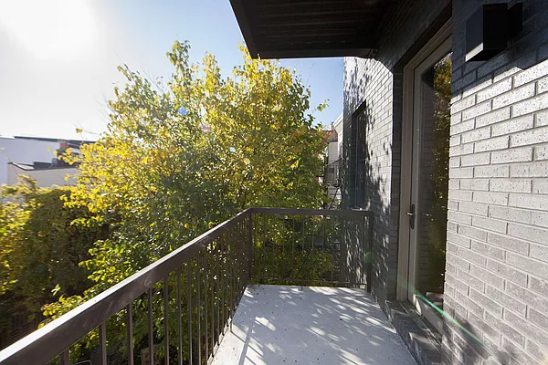 Rented by Brooklyn Group | media 16