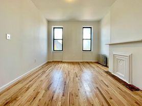 1584 Dekalb Ave, Brooklyn, NY