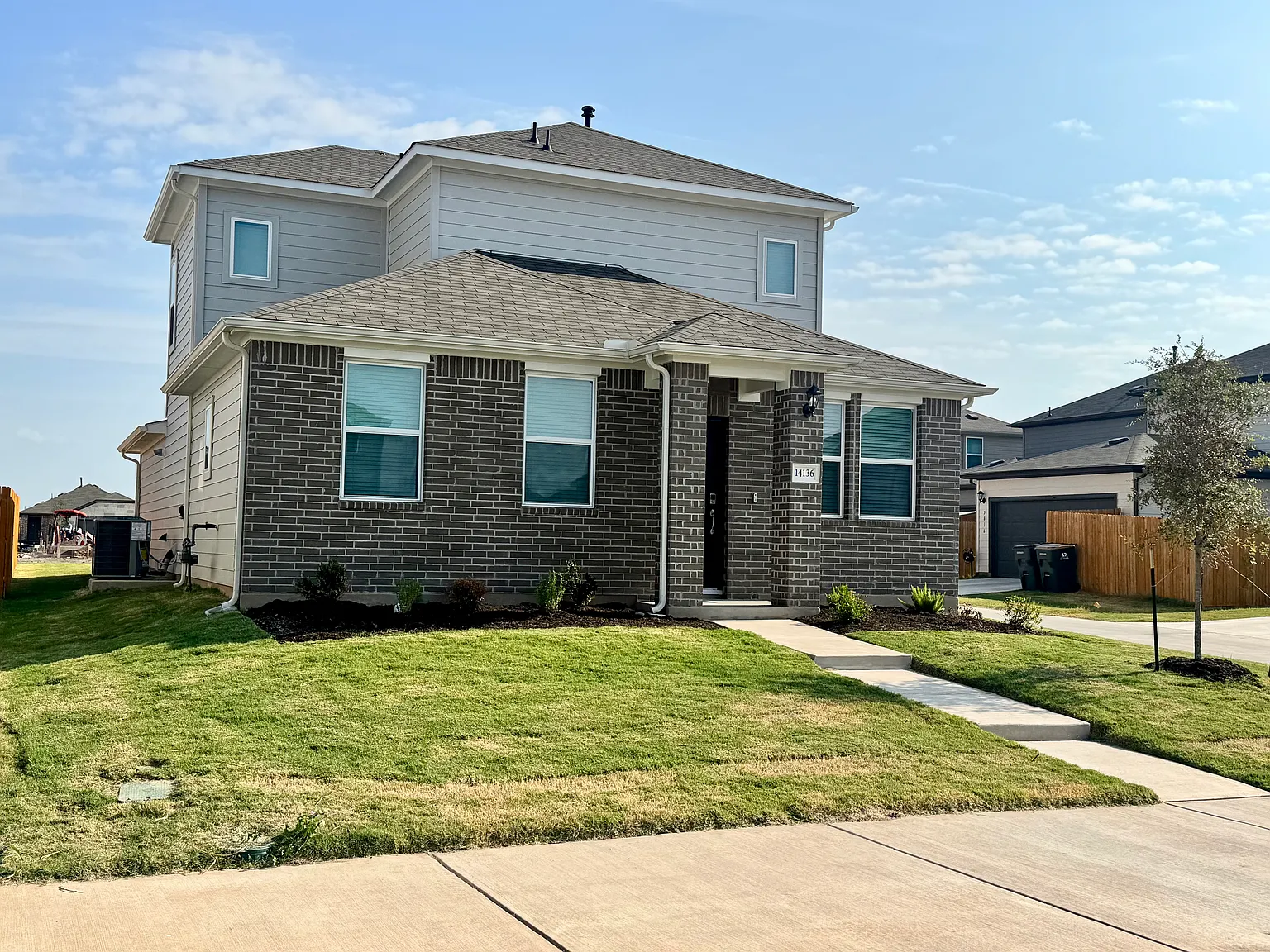 3 bed, 1769 sqft, $2,245 — Photo 1
