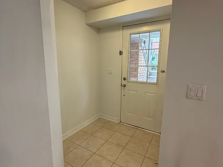 11 Ruttan St #126 — Photo 5