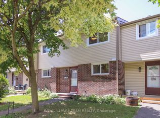1427 Palmerston Dr #203, Ottawa, ON K1J 8N9