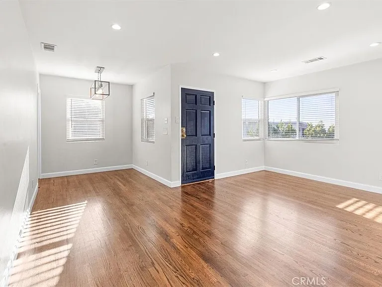 1192 Stringer Ave — Photo 5