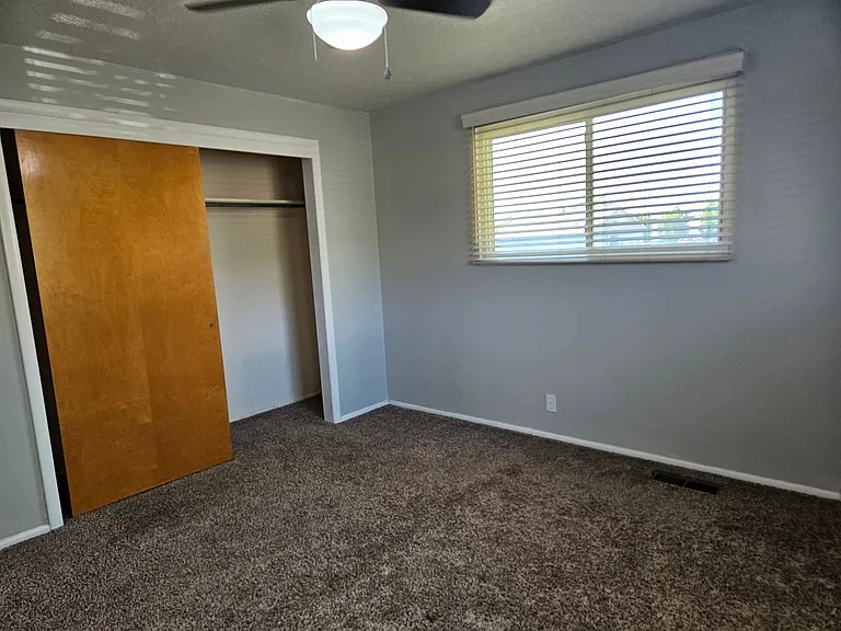 435 W 1250 S — Photo 12