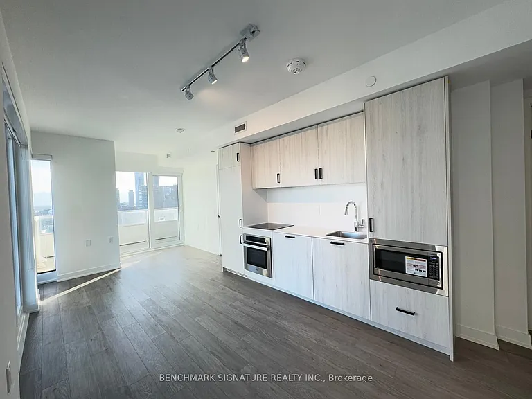 88 Queen St E #1703 — Photo 14