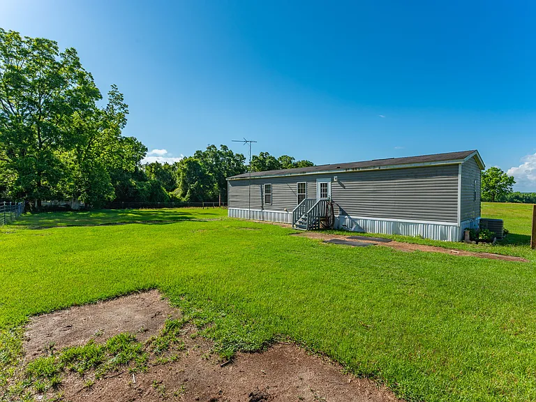 2295 Bermuda Ln — Photo 5