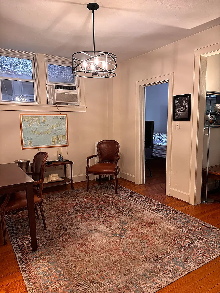 742 Washington Park — Photo 4