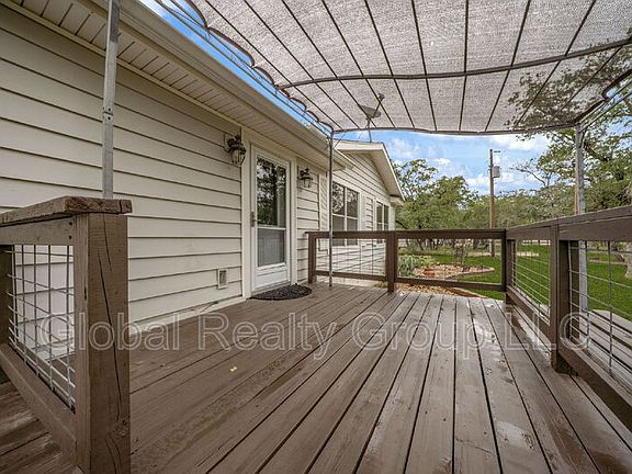 4th image of 153 Oak Valley Dr
