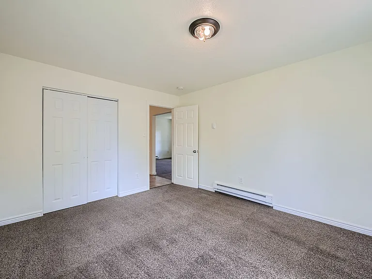 613 E Rio Grande St — Photo 16