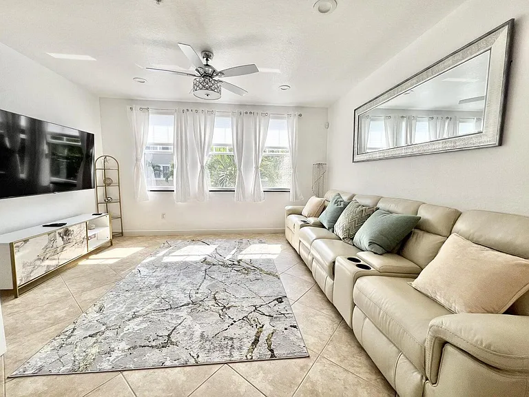 840 Marina Del Ray Ln #2 — Photo 16