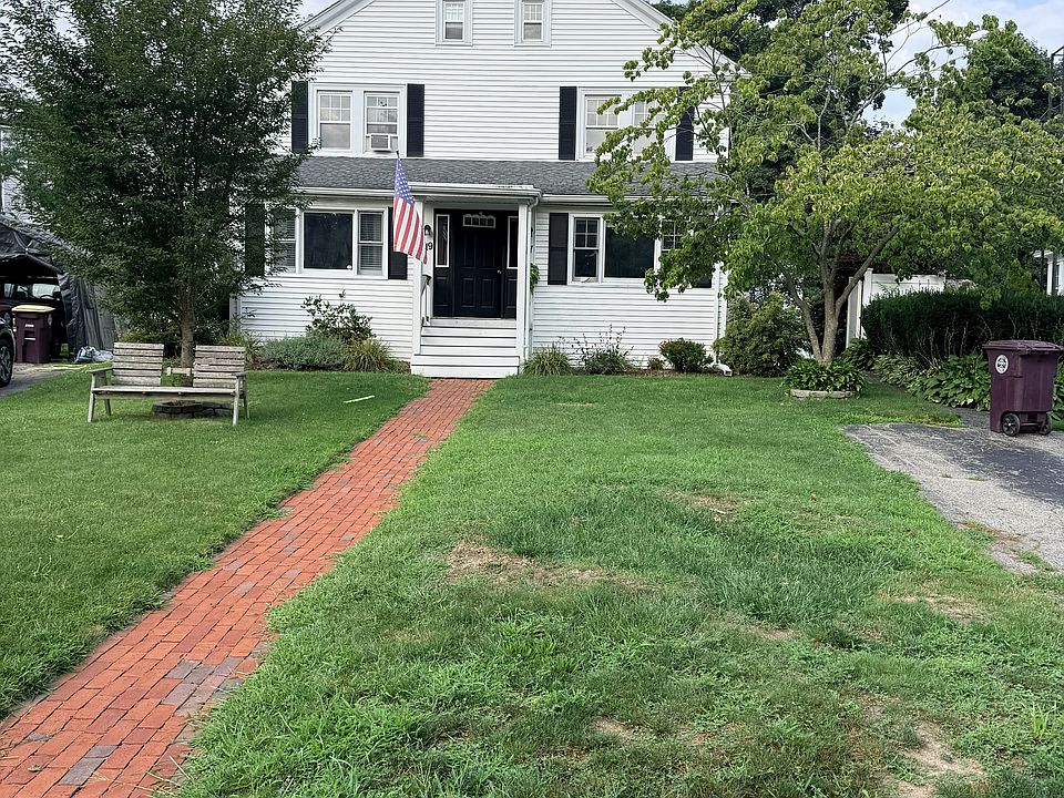 1st image of 17 Blanchard Rd