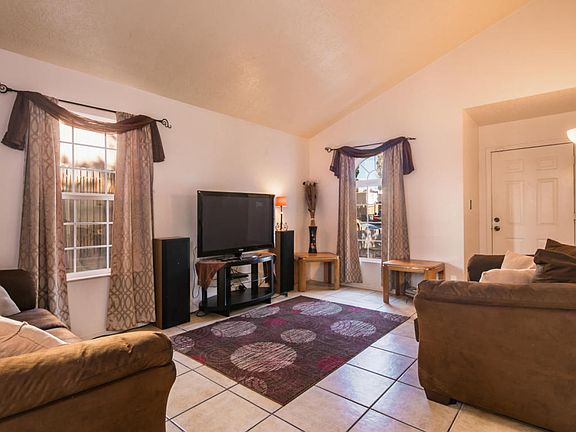 4th image of 9704 Vista Manzano Ave SW