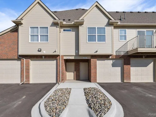 8292 Heywood Cir #4, Sterling Heights, MI 48312