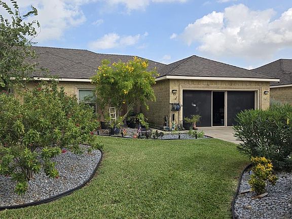 2nd image of 83 Torrey Pines Rd