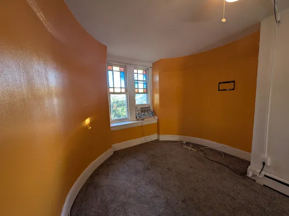835 W Marshall St APT 6, Norristown, PA 19401