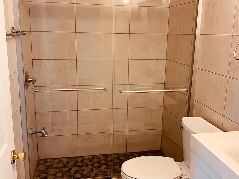 152 W 4th Ave #1F — Photo 9