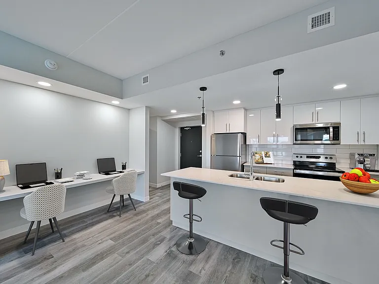2735 Pembina Hwy — Photo 7
