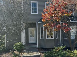 650 E Main St, Jefferson Valley, NY 10535