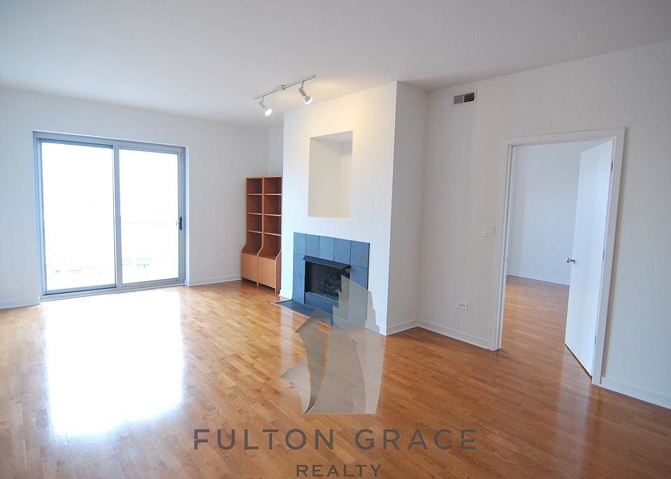 1st image of 4350 N Broadway Ave #803