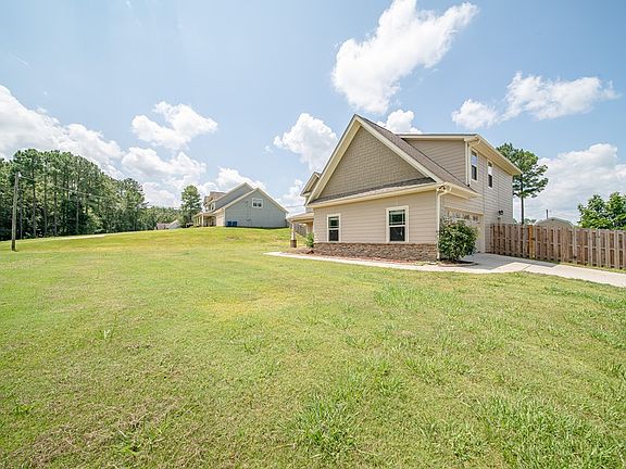 4th image of 275 Lee Road 2206