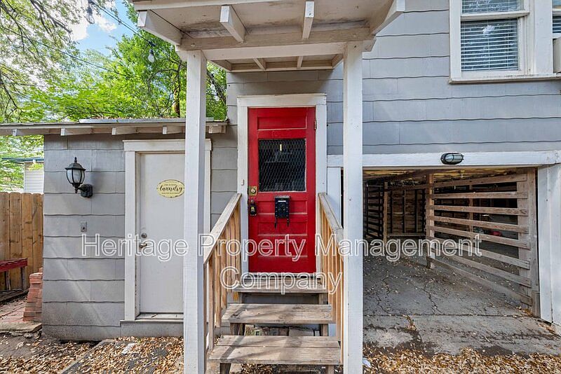 1st image of 109 W Norwood Ct Unit 1-3
