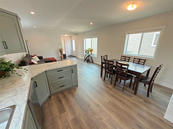 5th image of 473 Corina Ave #13