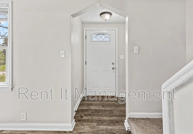 3314 Franklin St — Photo 4