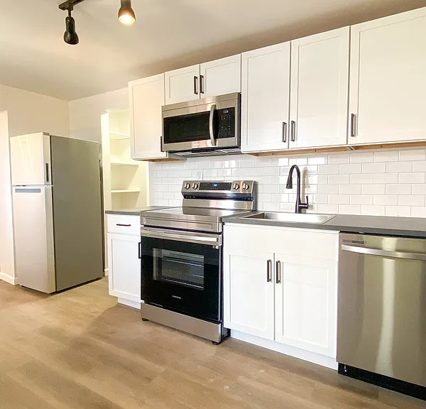 8 E Sycamore St #2 — Photo 2