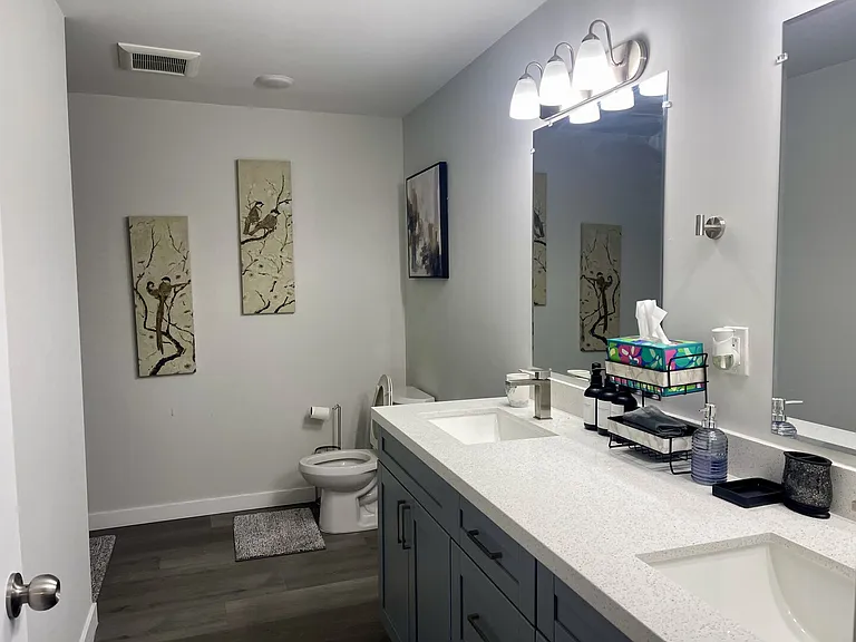 NW 1st Pl — Photo 9