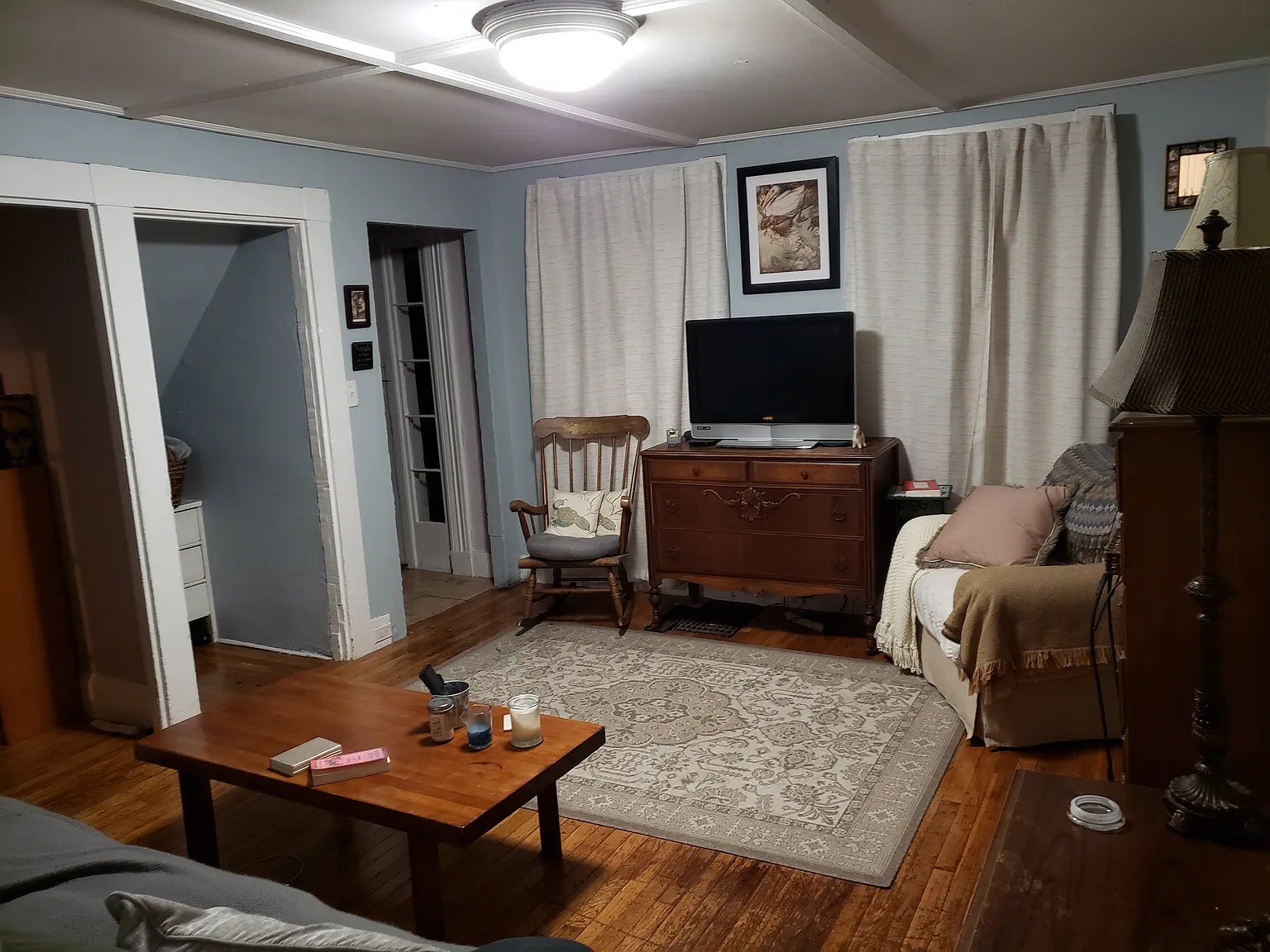 2 bed, 1.5 bath, 1100 sqft, $2,650 — Photo 2