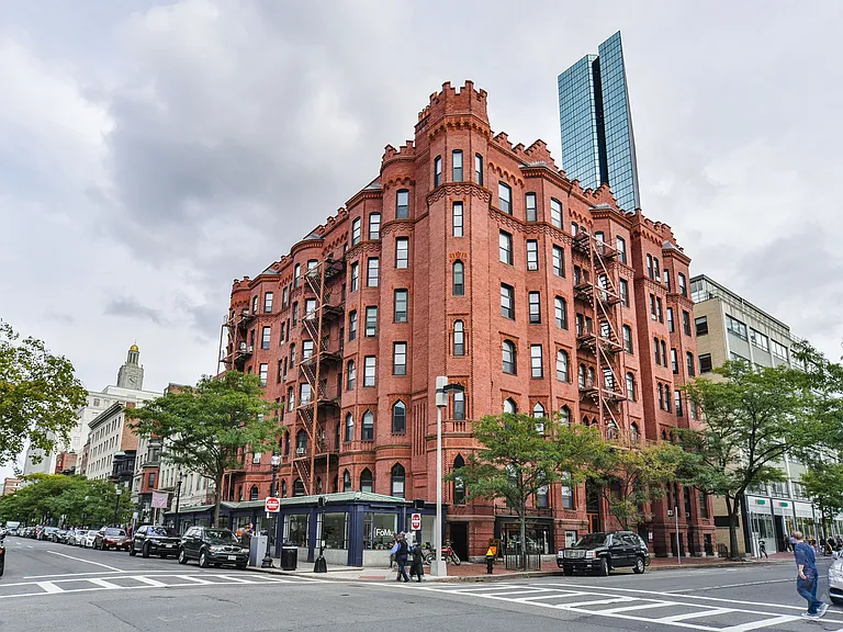 271 Dartmouth St #5G — Photo 1