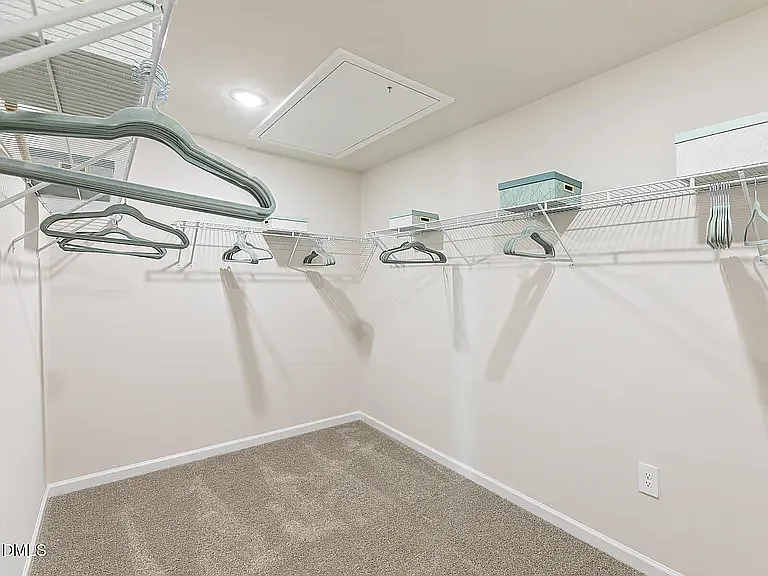 407 White Birch Ln #407 — Photo 4