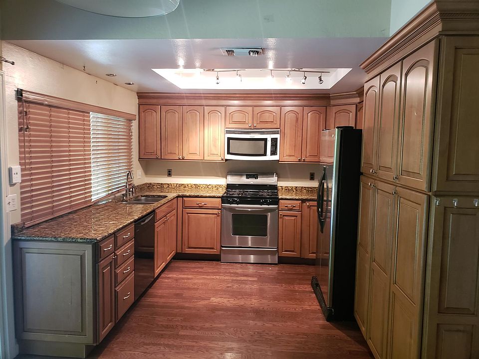 2nd image of 9553 Bedington Way