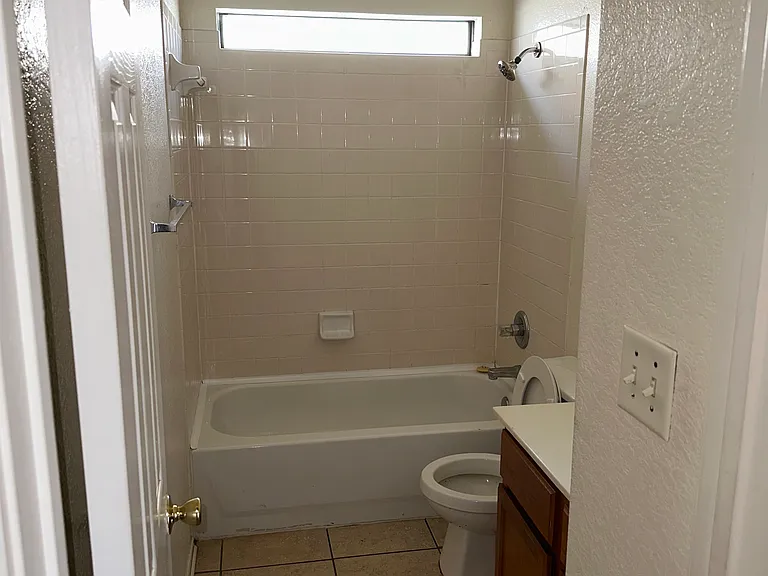 3303 Hereford Ln — Photo 10