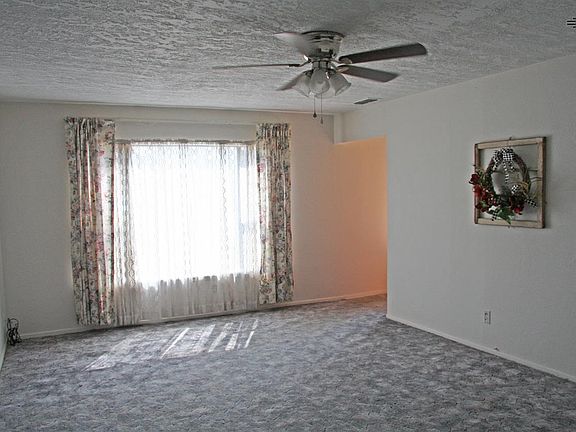 4th image of 3112 N Main St