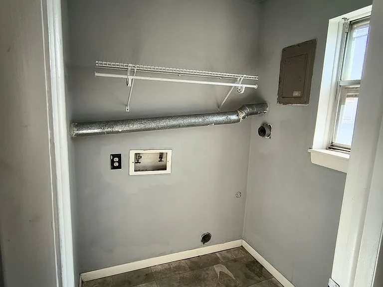 8201 Spring Valley Rd — Photo 23