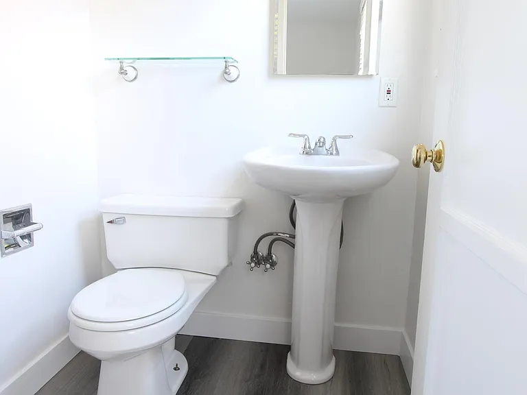 8028 Paso Robles Ave — Photo 24