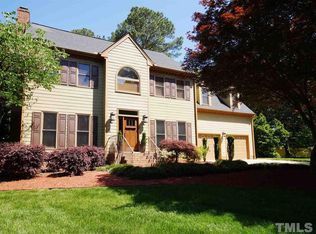 8008 Llewellyn Ct, Raleigh, NC 27613