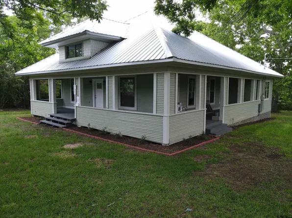 811 Crockett St, Rusk, TX 75785