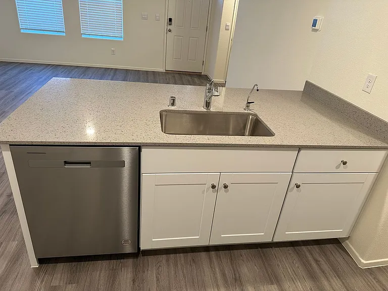 1902 Omaggio Vista St — Photo 9