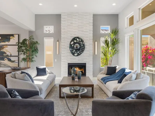 752 Mission Creek Dr, Palm Desert, CA 92211