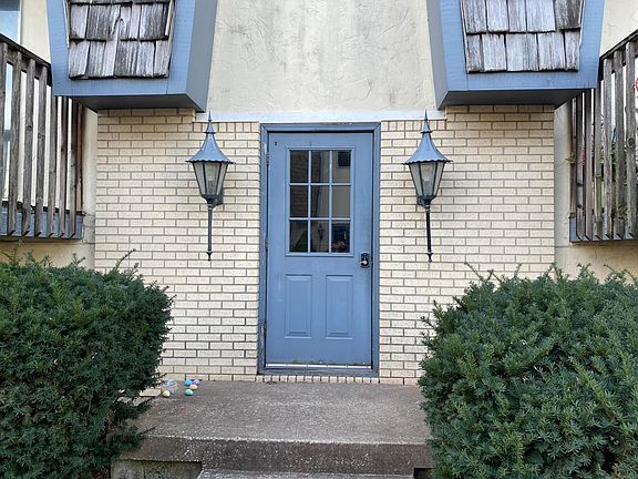 3rd image of 504 S Liberty St APT B