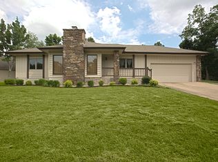 2 Harrington Cir, Bella Vista, AR 72714