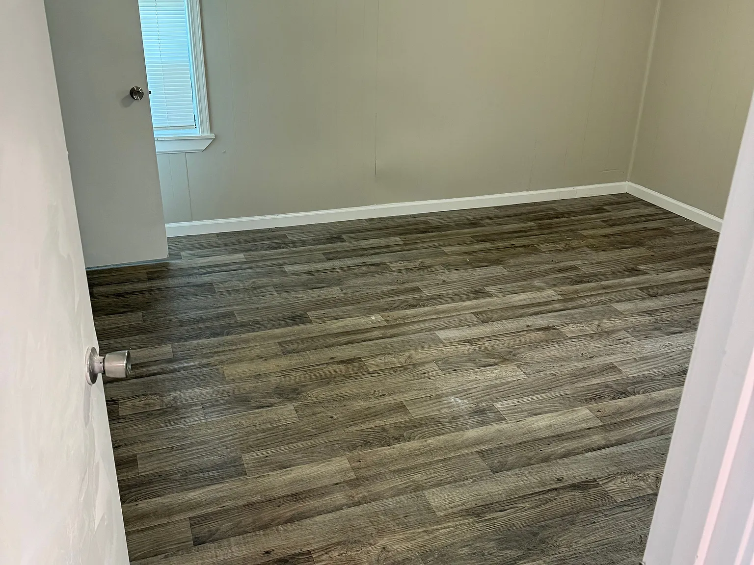2 bed, 1.0 bath, 1400 sqft, $1,000 — Photo 4