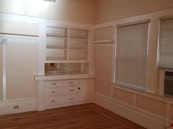 4th image of 2223 J St