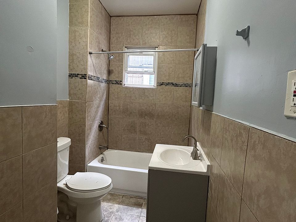 1st image of 354 11th Ave #5